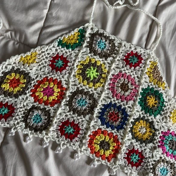 Open Back Crochet Top - Picture 3 of 4